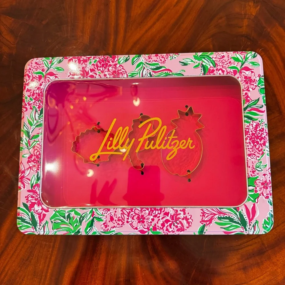 NWT Lilly Pulitzer Koala La La Cookie Exchange Kit Tin Cookie Cutters